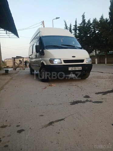 Ford Transit 2003, 425,000 km - 2.4 л - Salyan