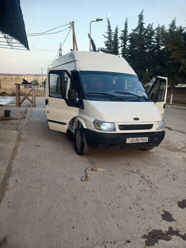 Ford Transit 2003, 425,000 km - 2.4 л - Salyan