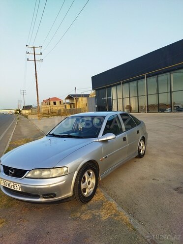 Opel Vectra 1999, 210,000 km - 2.0 l - Bakı