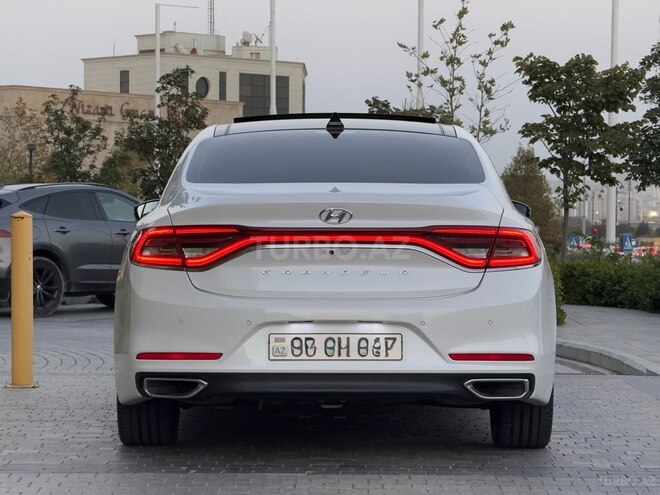 Hyundai Grandeur 2017, 230,000 km - 2.2 l - Bakı