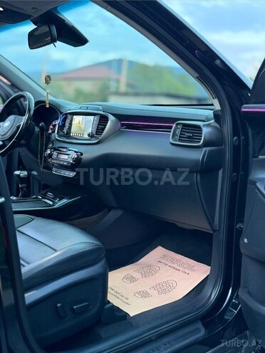Kia Sorento 2019, 189,000 km - 2.0 л - Zaqatala
