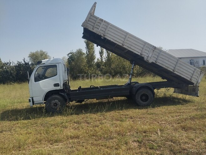 Isuzu  2013, 141,239 km - 3.9 l - Saatlı