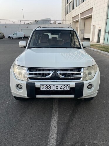Mitsubishi Pajero 2010, 350,000 km - 3.5 л - Bakı