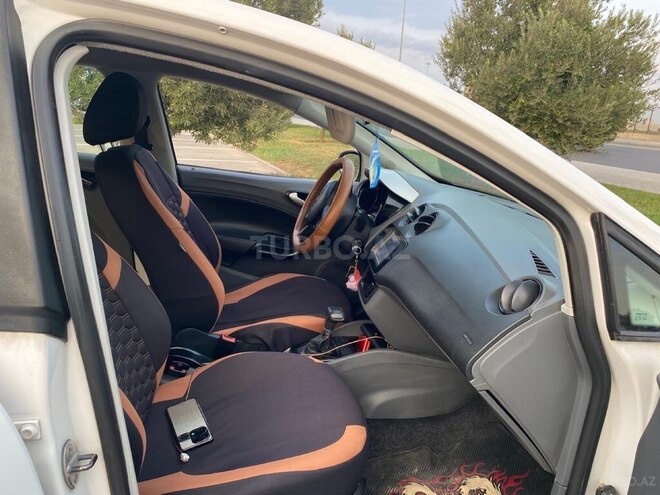 SEAT Ibiza 2011, 257,000 km - 1.6 л - Bakı