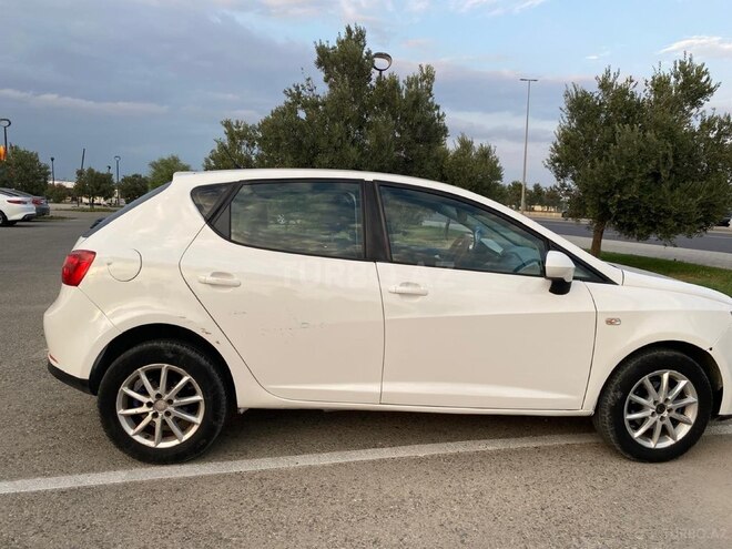 SEAT Ibiza 2011, 257,000 km - 1.6 л - Bakı