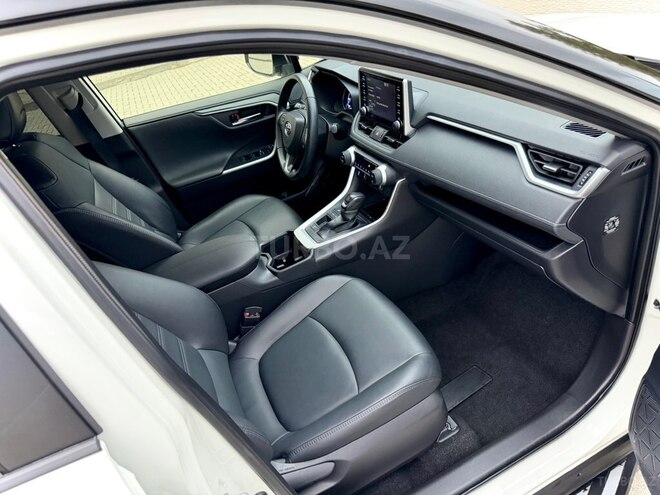 Toyota RAV4 2022, 76,000 km - 2.5 л - Bakı