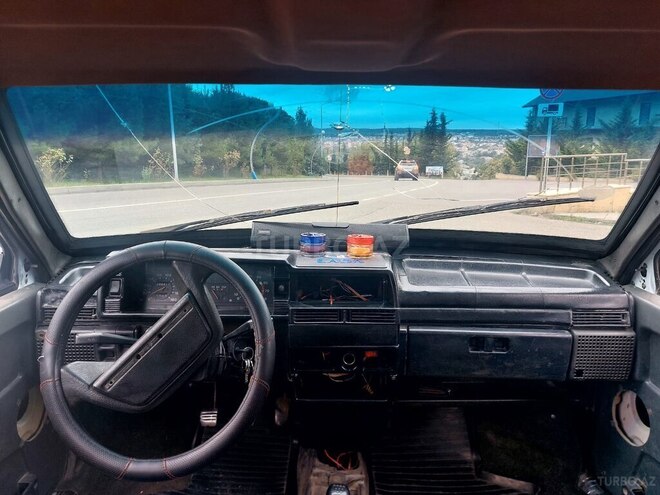LADA (VAZ) 21099 1992, 300,000 km - 1.5 l - Qusar