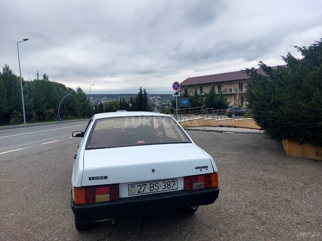 LADA (VAZ) 21099 1992, 300,000 km - 1.5 l - Qusar