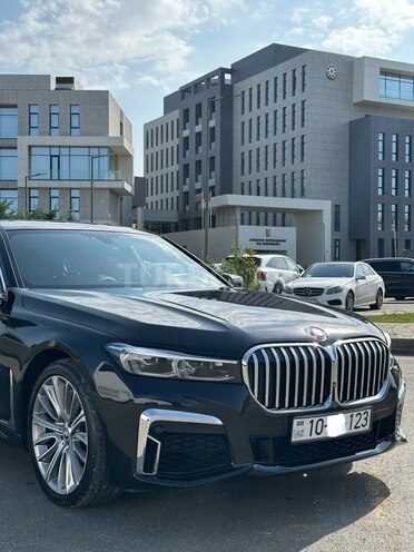 BMW 740 2016, 199,785 km - 3.0 l - Bakı