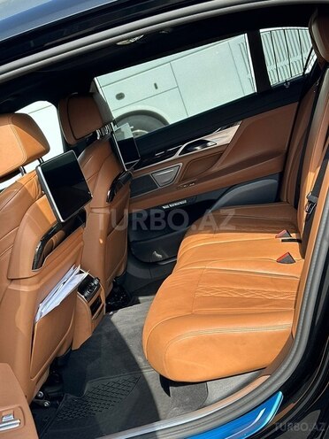 BMW 740 2016, 199,785 km - 3.0 l - Bakı