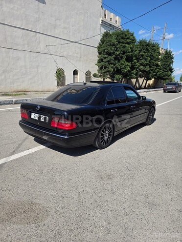 Mercedes E 280 2001, 400,000 km - 2.8 l - Bərdə