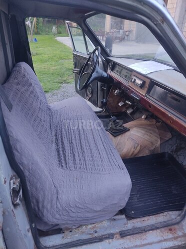 GAZ 24 1979, 555,000 km - 2.5 л - Balakən