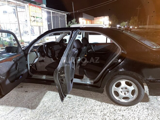 Mercedes E 220 1998, 250,000 km - 2.2 l - Goranboy