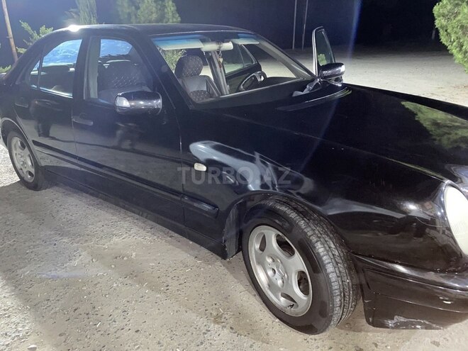 Mercedes E 220 1998, 250,000 km - 2.2 l - Goranboy