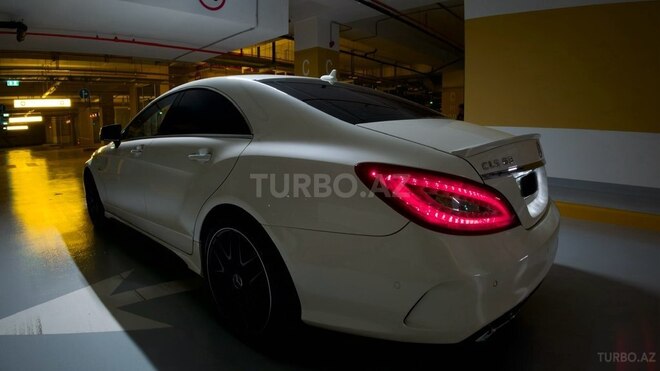 Mercedes CLS 63 AMG 2012, 77,000 km - 5.5 l - Bakı