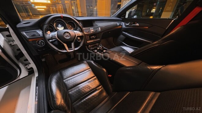 Mercedes CLS 63 AMG 2012, 77,000 km - 5.5 l - Bakı