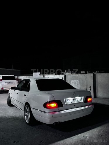 Mercedes E 320 1998, 302,000 km - 3.2 l - Bakı