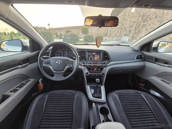 Hyundai Elantra 2017, 177,000 km - 2.0 л - Naxçıvan