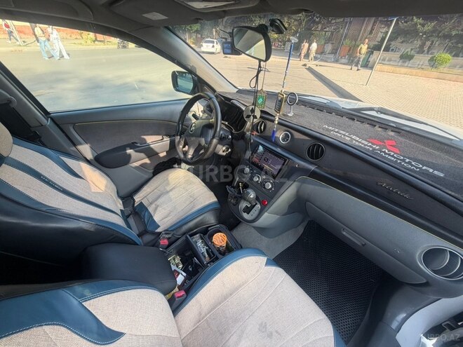 Mitsubishi Airtrek 2001, 340,978 km - 2.4 l - Mingəçevir