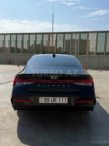 Hyundai Elantra 2025, 27,000 km - 2.0 l - Bakı