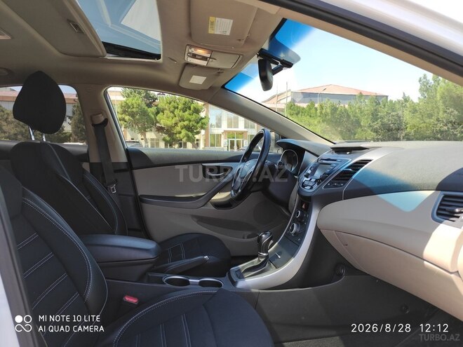 Hyundai Elantra 2015, 144,800 km - 1.8 l - Bakı