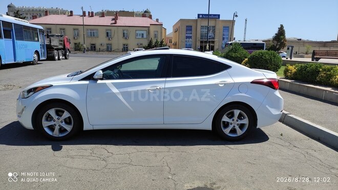 Hyundai Elantra 2015, 144,800 km - 1.8 l - Bakı