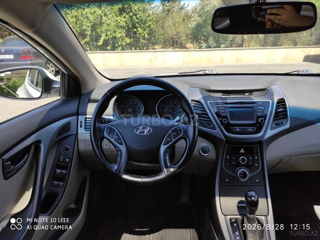 Hyundai Elantra 2015, 144,800 km - 1.8 l - Bakı