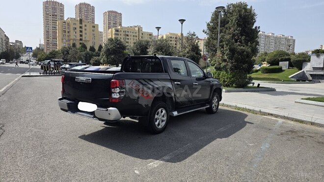Mitsubishi L200 2021, 180,000 km - 2.4 l - Bakı