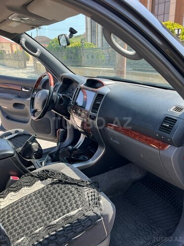 Toyota Land Cruiser Prado 2009, 250,000 km - 2.7 л - Bakı