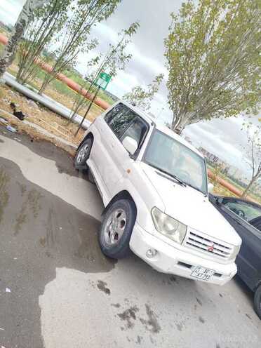 Mitsubishi Pajero io 1999, 297,400 km - 1.8 л - Bakı