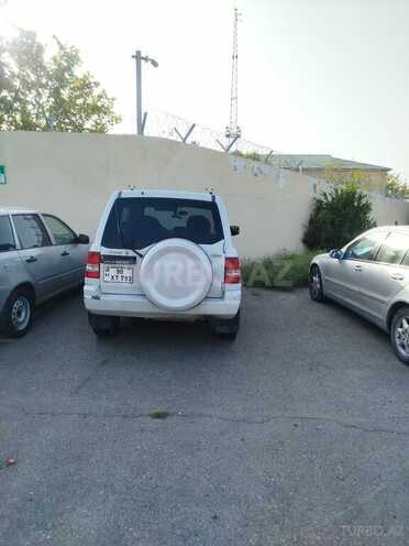 Mitsubishi Pajero io 1999, 297,400 km - 1.8 л - Bakı