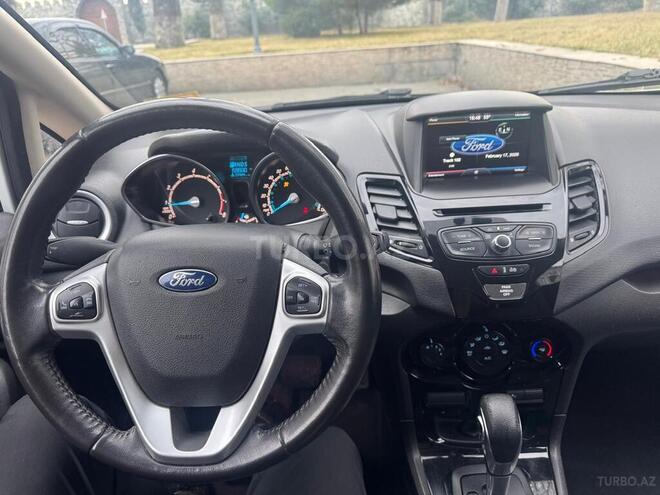 Ford Fiesta 2015, 187,500 km - 1.6 л - İsmayıllı