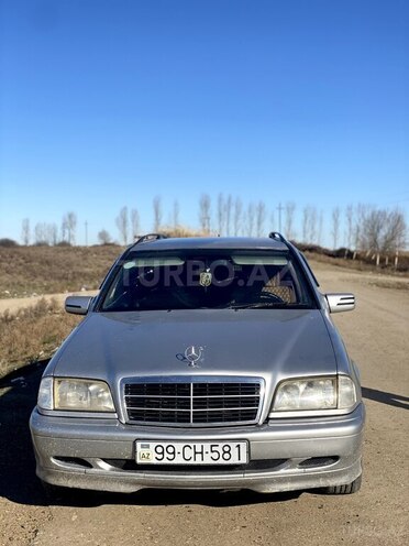 Mercedes C 220 2000, 391,000 km - 2.2 l - Füzuli