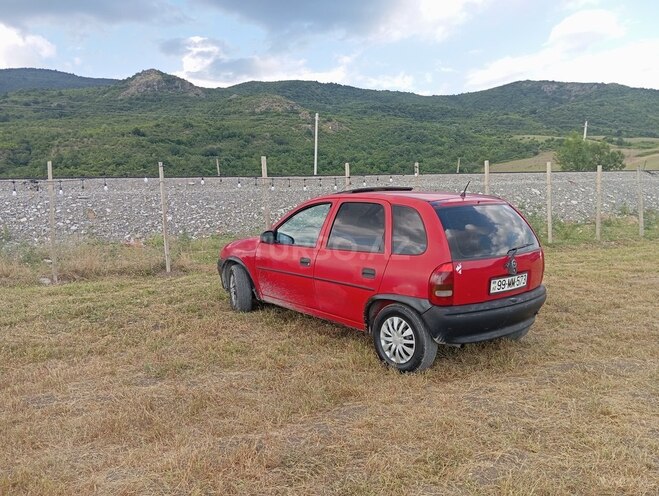 Opel Corsa 1994, 284,510 km - 1.4 l - Bakı
