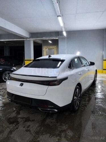 Changan Eado 2025, 4,700 km - 1.5 l - Naxçıvan