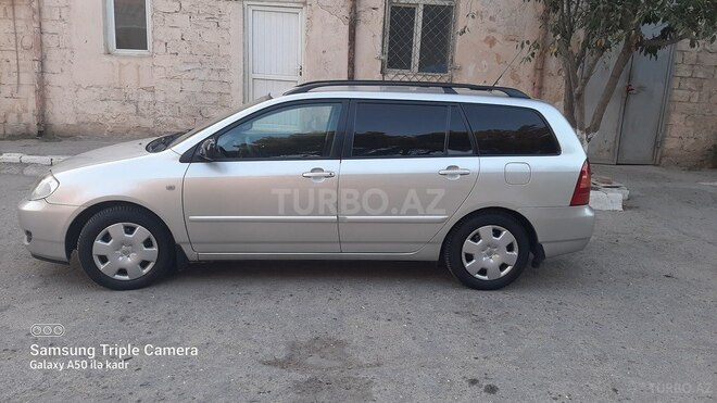 Toyota Corolla 2004, 324,000 km - 2.0 l - Bakı