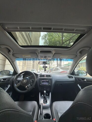 Volkswagen Jetta 2011, 161,000 km - 2.5 l - Bakı