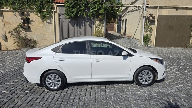 Hyundai Accent 2021, 68,000 km - 1.6 л - Bakı
