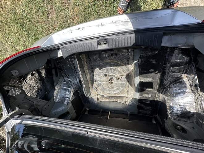 Nissan Tiida 2007, 314,175 km - 1.6 l - Bərdə