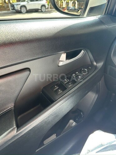 Kia Sportage 2013, 126,000 km - 2.4 л - Sumqayıt