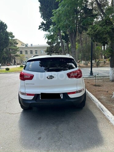 Kia Sportage 2013, 126,000 km - 2.4 л - Sumqayıt