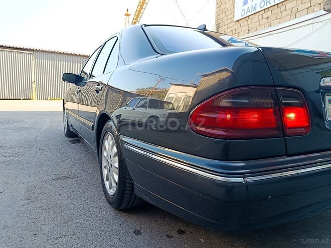 Mercedes E 270 1999, 406,000 km - 2.7 l - Bakı