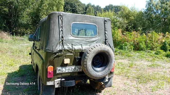 UAZ 469 1983, 19,000 km - 2.5 l - Lerik