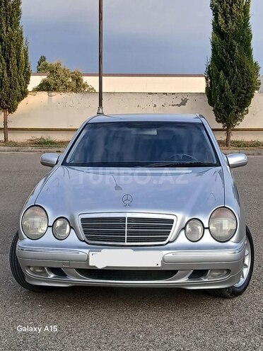 Mercedes E 220 2000, 324,000 km - 2.2 l - Bakı