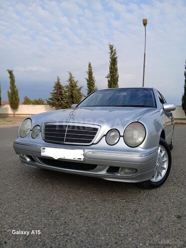 Mercedes E 220 2000, 324,000 km - 2.2 l - Bakı