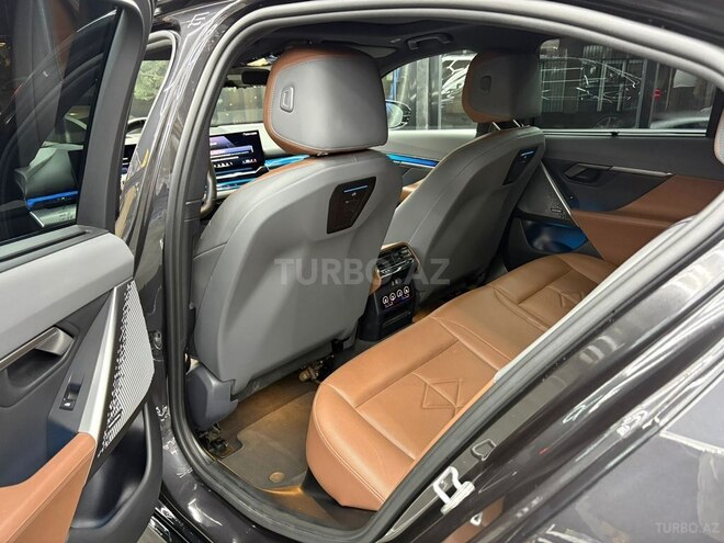 BMW i5 2023, 37,800 km - 0.0 l - Bakı