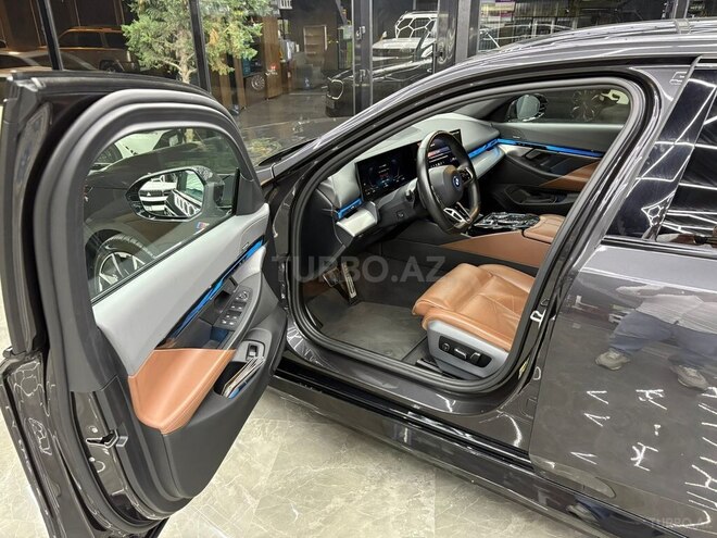 BMW i5 2023, 37,800 km - 0.0 l - Bakı