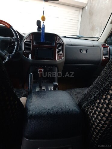 Mitsubishi Pajero 2004, 360,000 km - 2.8 l - Bakı