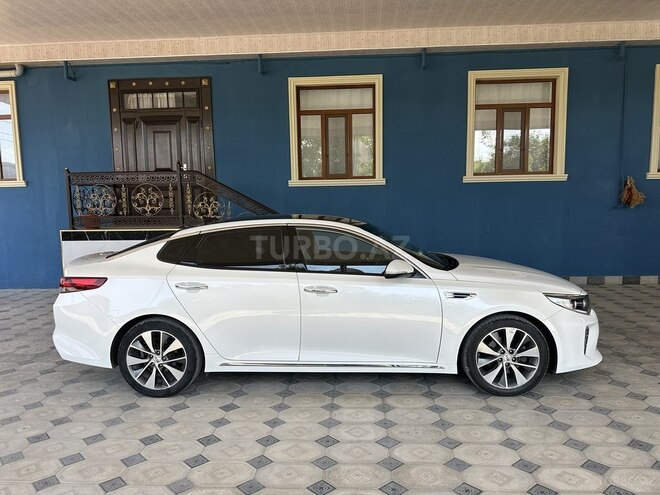 Kia K5 2016, 124,828 km - 1.7 l - Qazax