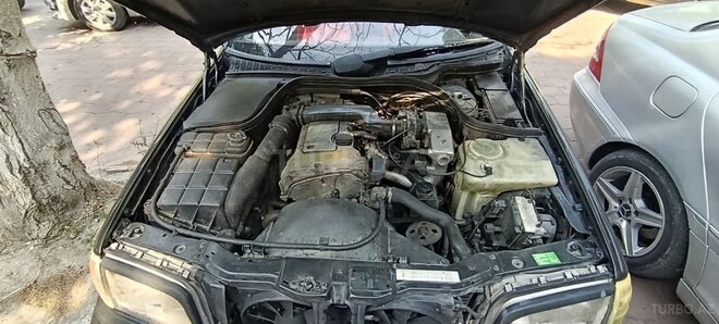 Mercedes C 200 1996, 449,348 km - 2.0 l - Bakı
